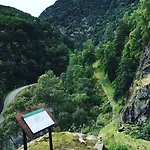 Aobrio Holidayhouse, Authentic Norwegian Close To Flam Lærdalsøyri