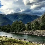 Tatil Evi Aobrio Holidayhouse, Authentic Norwegian Close To Flam *
