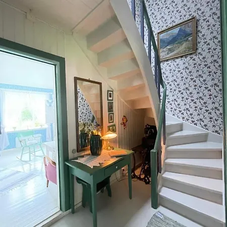 Дом отдыха Aobrio Holidayhouse, Authentic Norwegian Close To Flam *