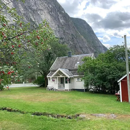 Aobrio Holidayhouse, Authentic Norwegian Close To Flam Tatil Evi