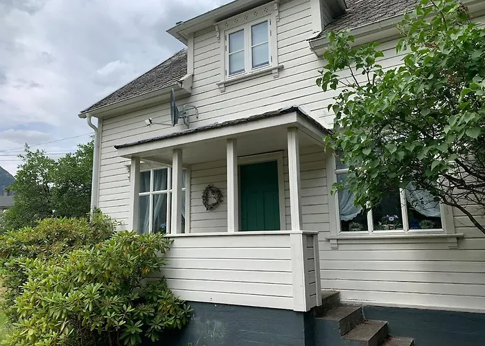 Tatil Evi Aobrio Holidayhouse, Authentic Norwegian Close To Flam Lærdalsøyri